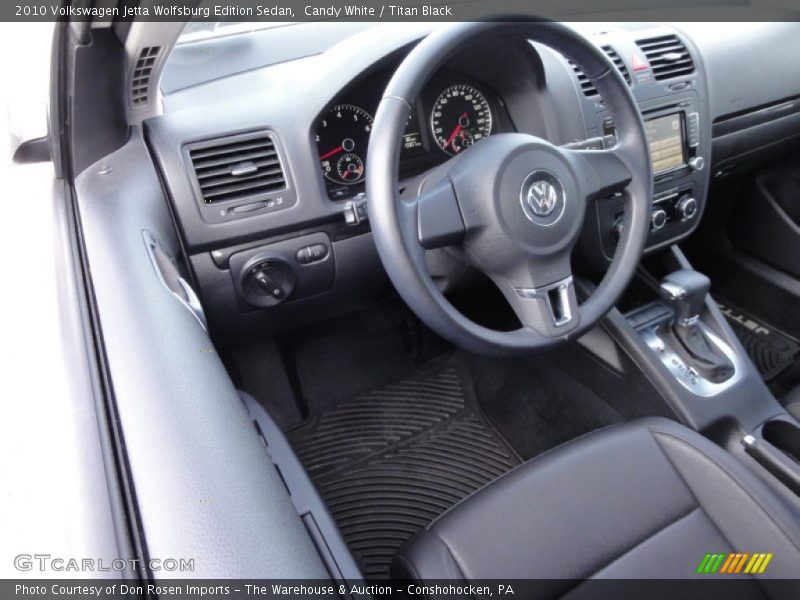 Candy White / Titan Black 2010 Volkswagen Jetta Wolfsburg Edition Sedan