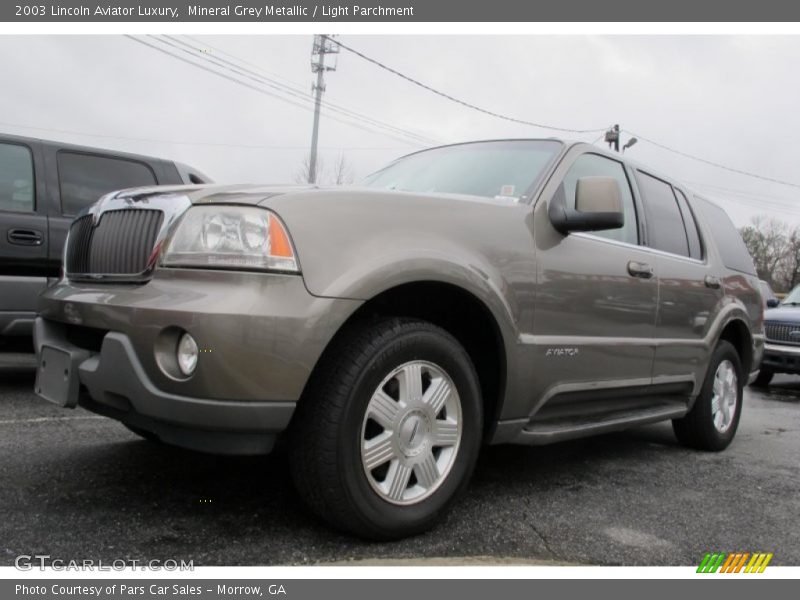 Mineral Grey Metallic / Light Parchment 2003 Lincoln Aviator Luxury