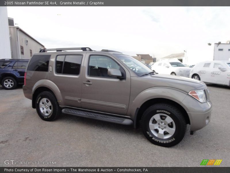 Granite Metallic / Graphite 2005 Nissan Pathfinder SE 4x4