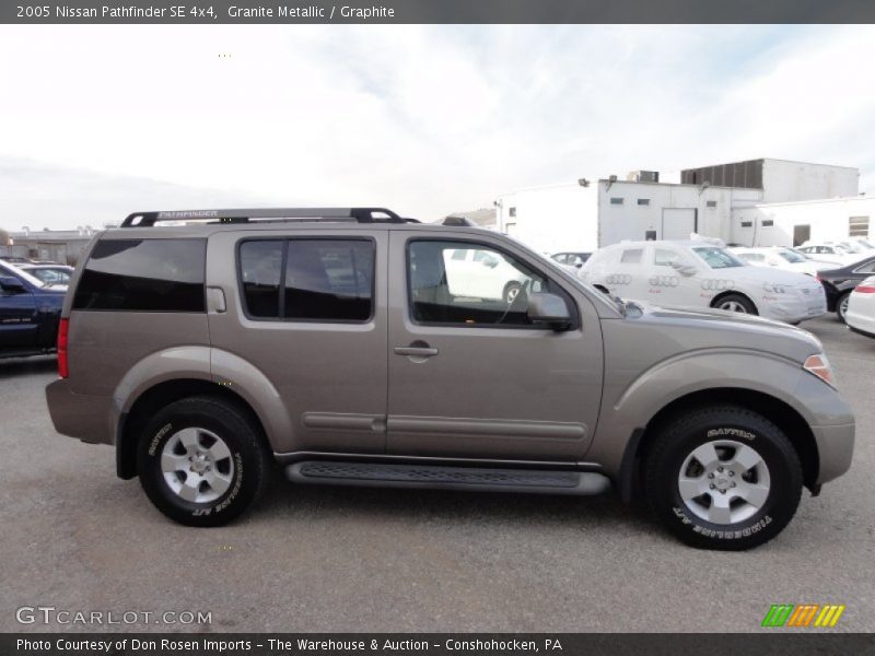 Granite Metallic / Graphite 2005 Nissan Pathfinder SE 4x4