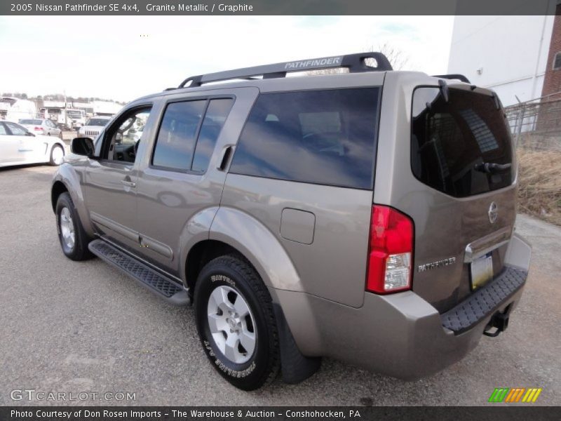 Granite Metallic / Graphite 2005 Nissan Pathfinder SE 4x4