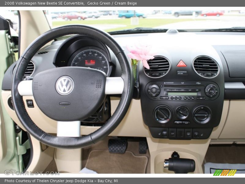 Gecko Green / Cream Beige 2008 Volkswagen New Beetle SE Convertible