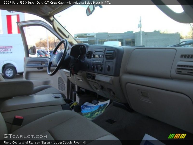 Arizona Beige Metallic / Tan 2007 Ford F350 Super Duty XLT Crew Cab 4x4