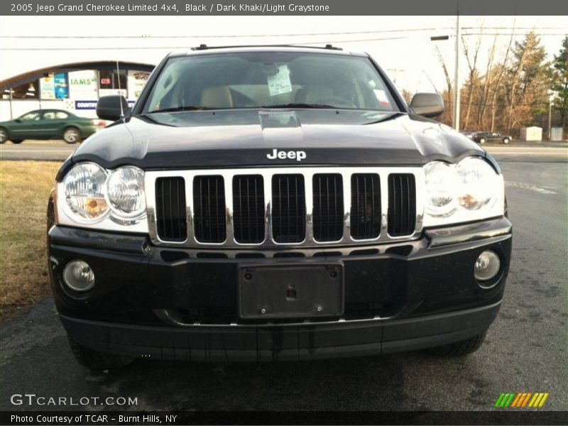 Black / Dark Khaki/Light Graystone 2005 Jeep Grand Cherokee Limited 4x4