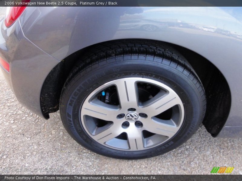 Platinum Grey / Black 2006 Volkswagen New Beetle 2.5 Coupe