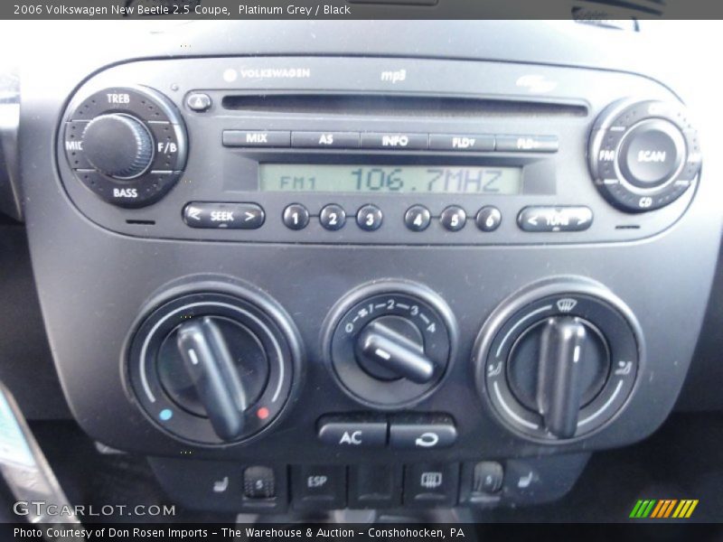 Platinum Grey / Black 2006 Volkswagen New Beetle 2.5 Coupe