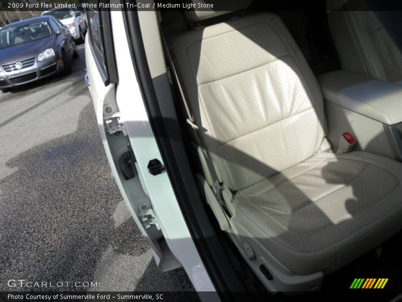 White Platinum Tri-Coat / Medium Light Stone 2009 Ford Flex Limited