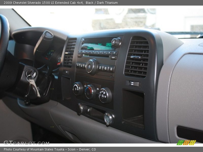 Black / Dark Titanium 2009 Chevrolet Silverado 1500 LS Extended Cab 4x4