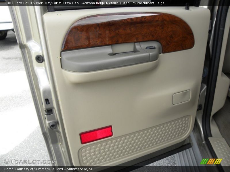 Arizona Beige Metallic / Medium Parchment Beige 2003 Ford F250 Super Duty Lariat Crew Cab