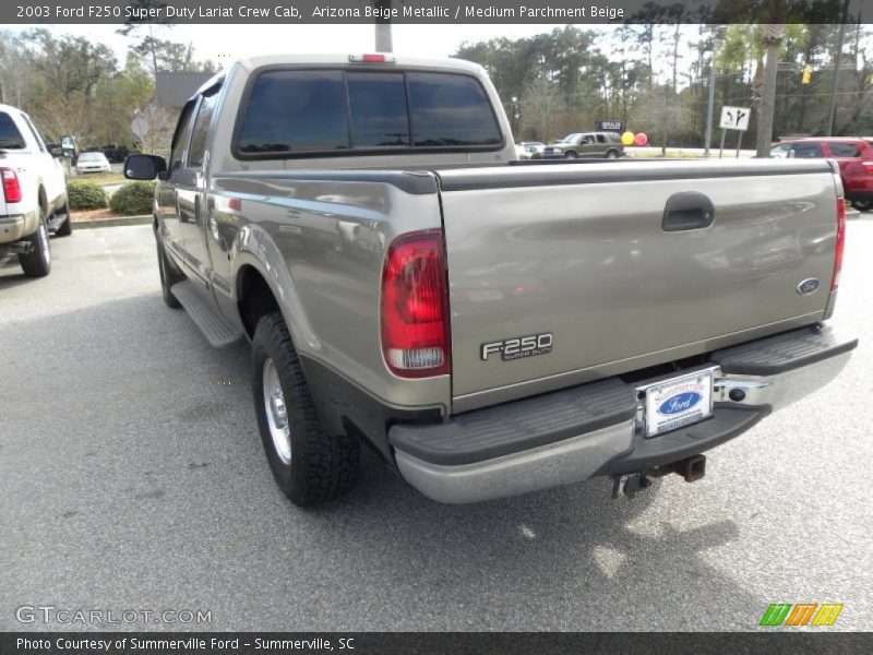 Arizona Beige Metallic / Medium Parchment Beige 2003 Ford F250 Super Duty Lariat Crew Cab