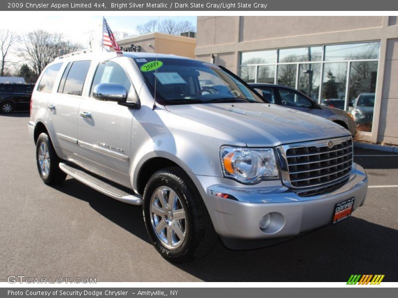 Bright Silver Metallic / Dark Slate Gray/Light Slate Gray 2009 Chrysler Aspen Limited 4x4