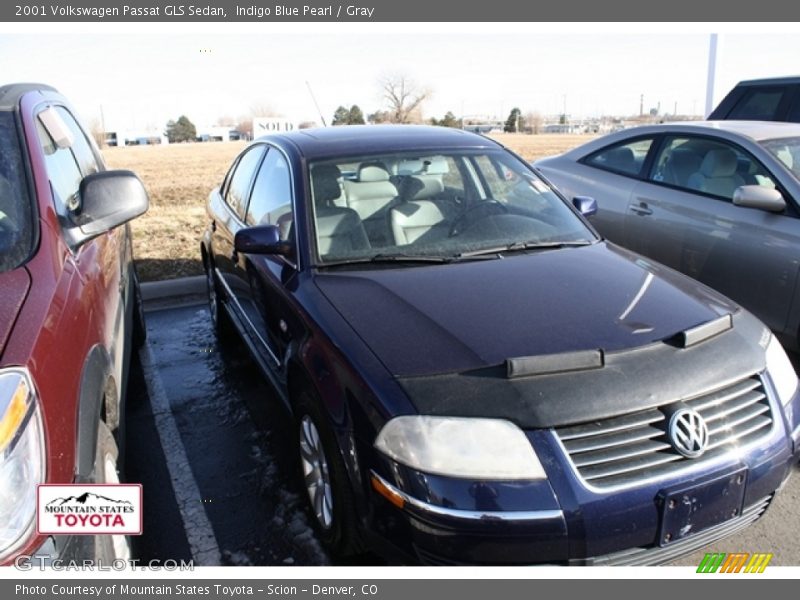 Indigo Blue Pearl / Gray 2001 Volkswagen Passat GLS Sedan