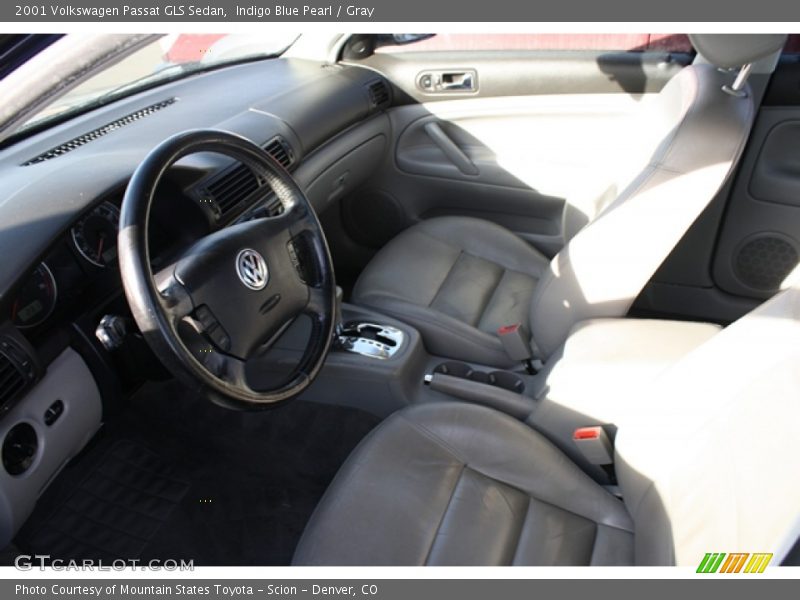 Indigo Blue Pearl / Gray 2001 Volkswagen Passat GLS Sedan