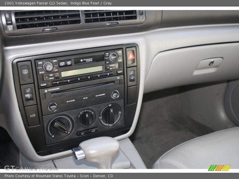 Indigo Blue Pearl / Gray 2001 Volkswagen Passat GLS Sedan