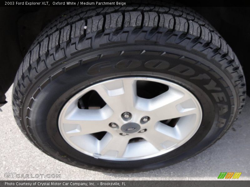 Oxford White / Medium Parchment Beige 2003 Ford Explorer XLT