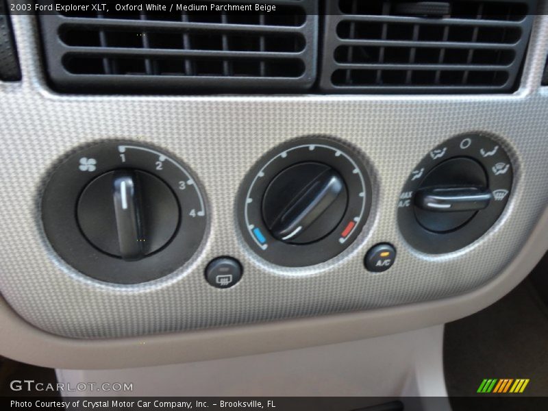 Oxford White / Medium Parchment Beige 2003 Ford Explorer XLT