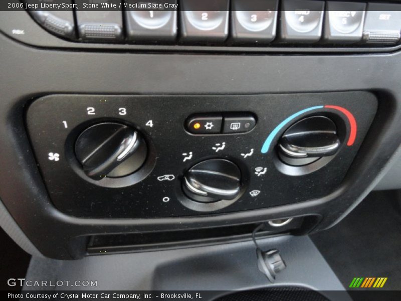 Stone White / Medium Slate Gray 2006 Jeep Liberty Sport