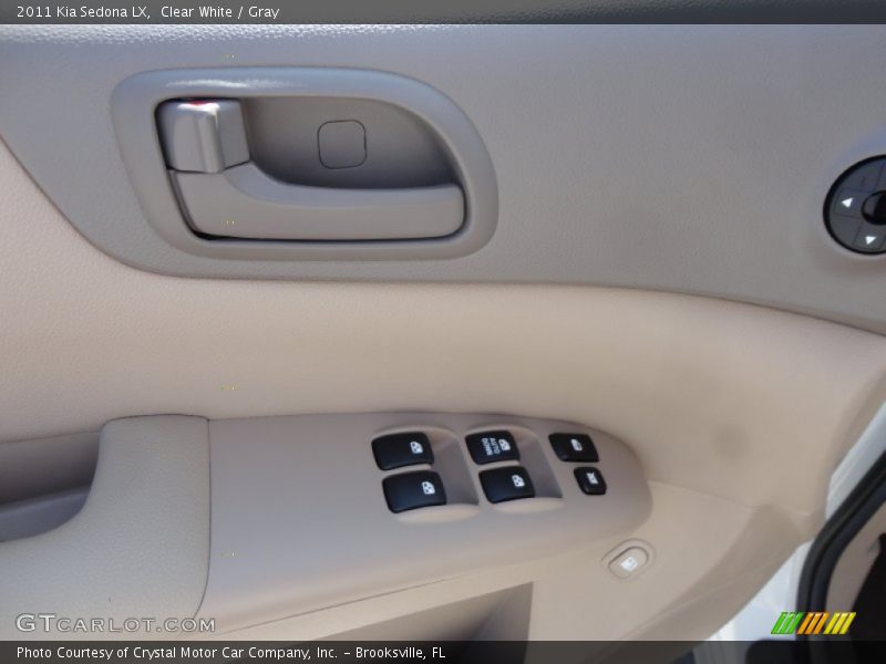 Clear White / Gray 2011 Kia Sedona LX