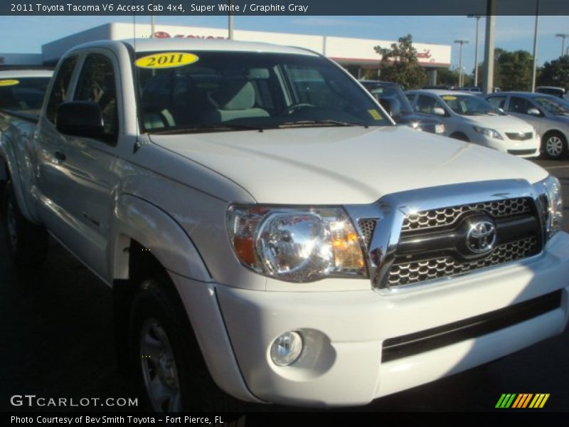 Super White / Graphite Gray 2011 Toyota Tacoma V6 Access Cab 4x4