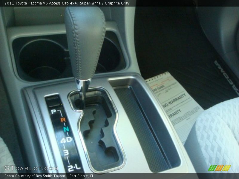 Super White / Graphite Gray 2011 Toyota Tacoma V6 Access Cab 4x4