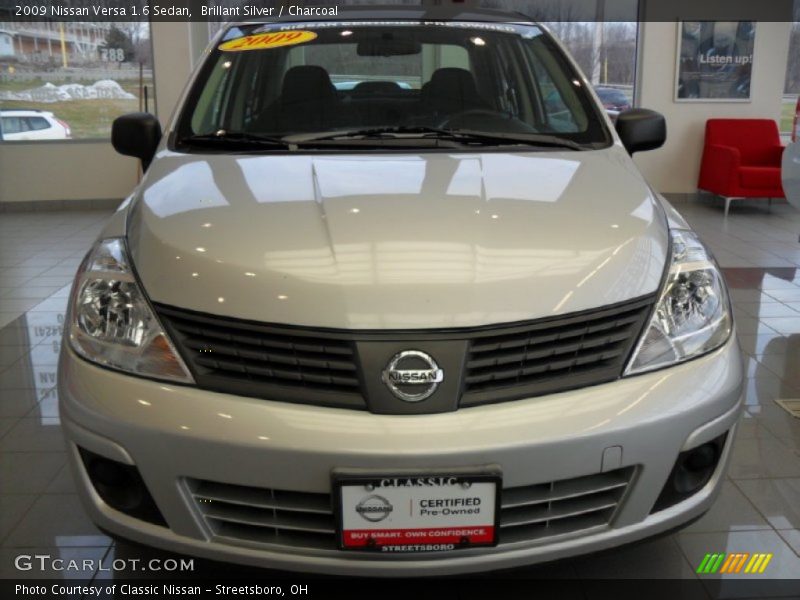 Brillant Silver / Charcoal 2009 Nissan Versa 1.6 Sedan