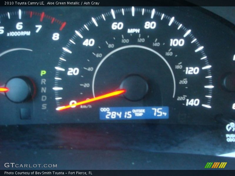 Aloe Green Metallic / Ash Gray 2010 Toyota Camry LE