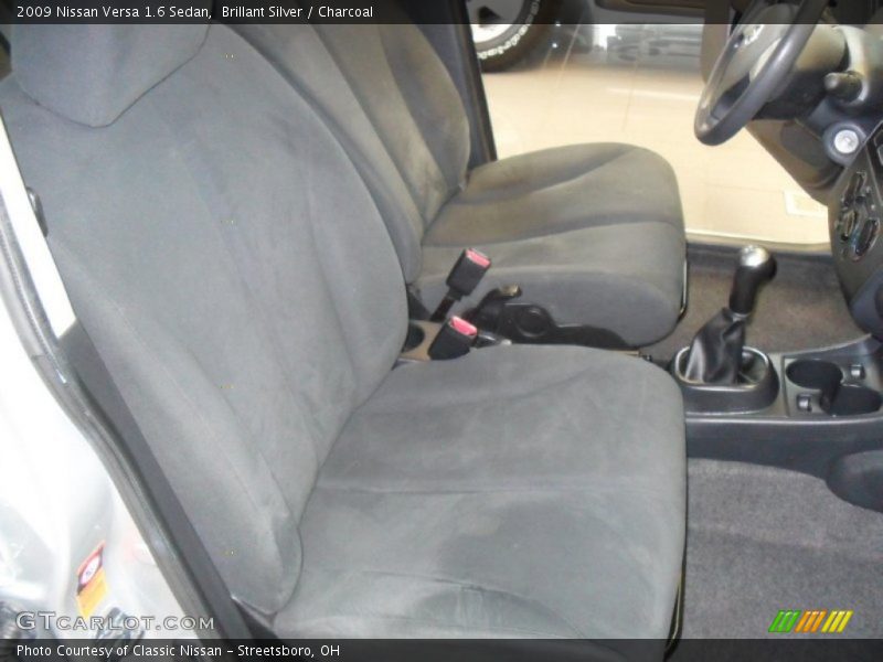 Brillant Silver / Charcoal 2009 Nissan Versa 1.6 Sedan