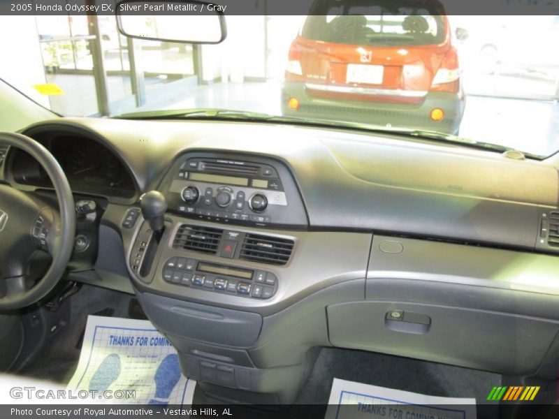 Silver Pearl Metallic / Gray 2005 Honda Odyssey EX