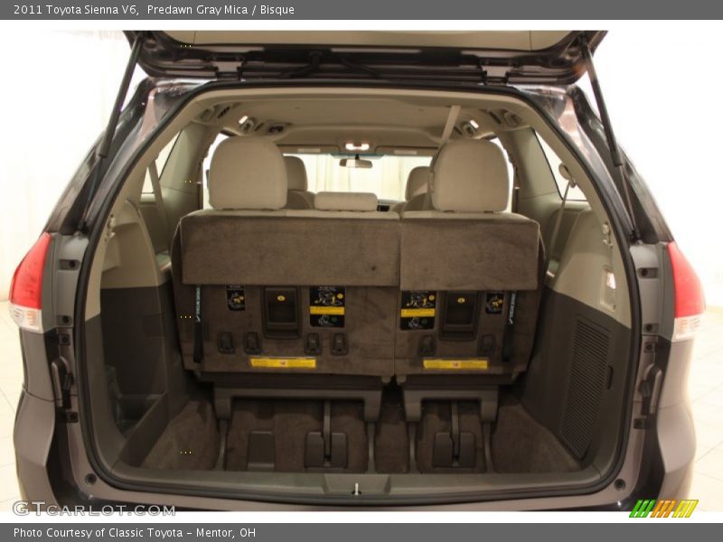 Predawn Gray Mica / Bisque 2011 Toyota Sienna V6