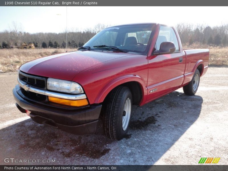 Front 3/4 View of 1998 S10 Regular Cab