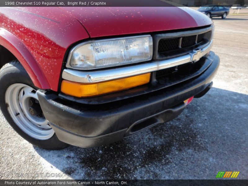 Bright Red / Graphite 1998 Chevrolet S10 Regular Cab