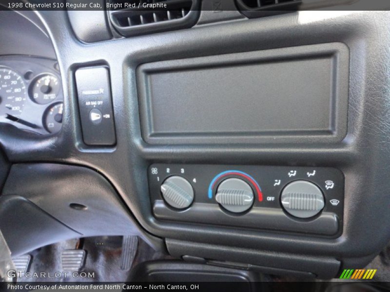 Bright Red / Graphite 1998 Chevrolet S10 Regular Cab