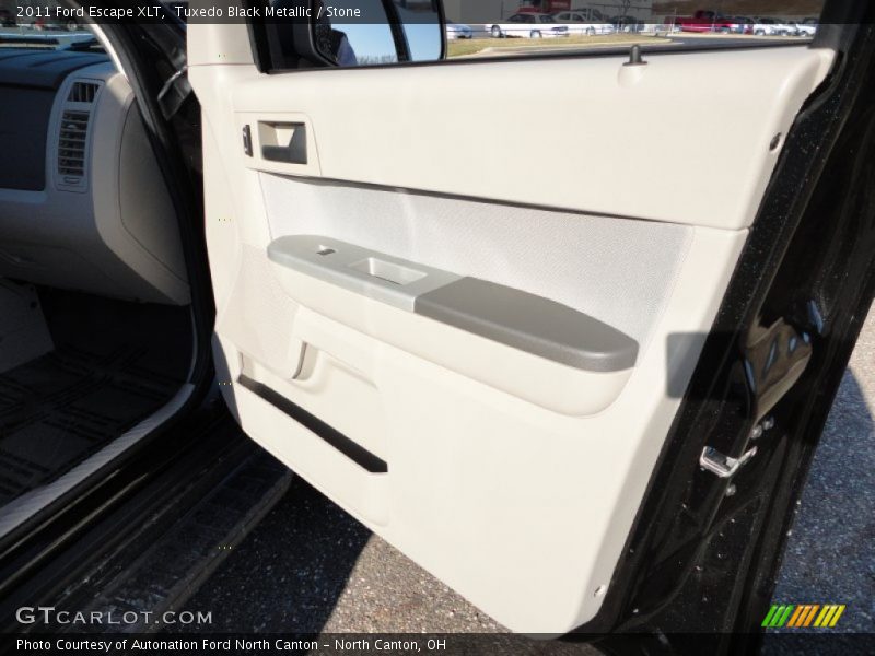 Tuxedo Black Metallic / Stone 2011 Ford Escape XLT