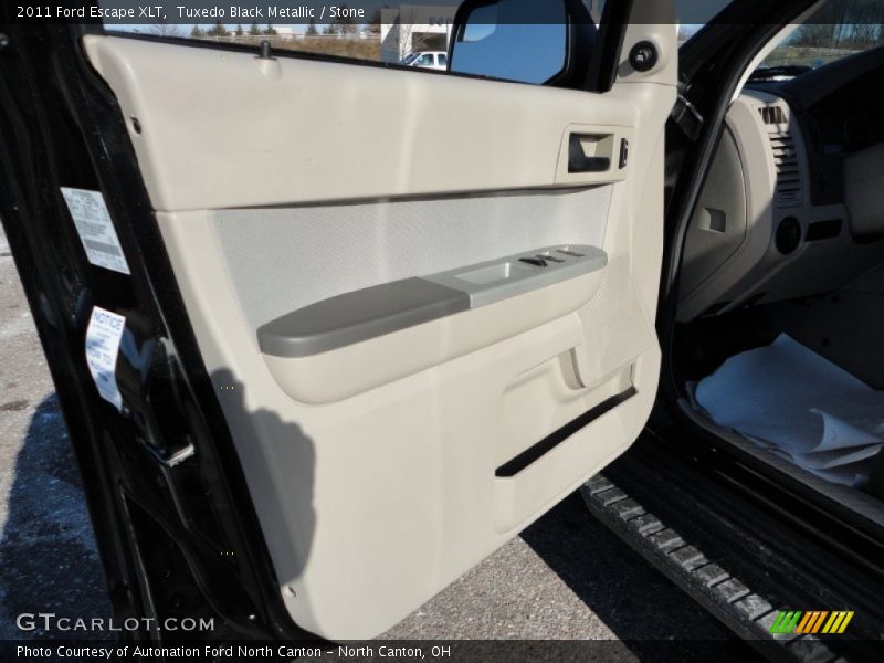 Tuxedo Black Metallic / Stone 2011 Ford Escape XLT