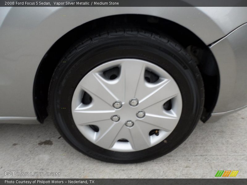 Vapor Silver Metallic / Medium Stone 2008 Ford Focus S Sedan