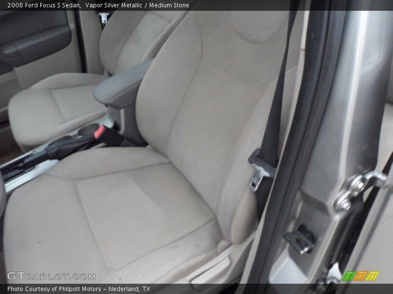 Vapor Silver Metallic / Medium Stone 2008 Ford Focus S Sedan