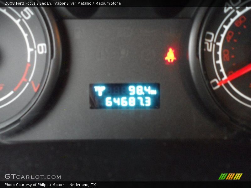Vapor Silver Metallic / Medium Stone 2008 Ford Focus S Sedan