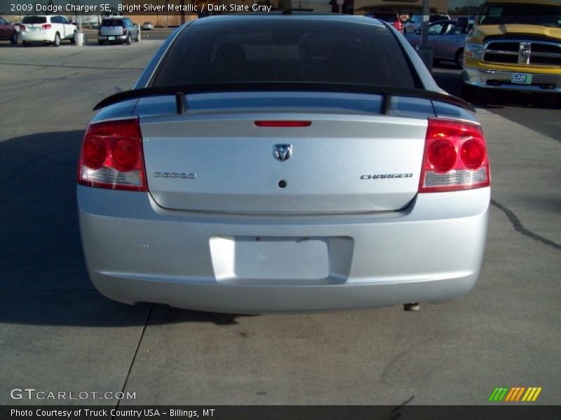 Bright Silver Metallic / Dark Slate Gray 2009 Dodge Charger SE
