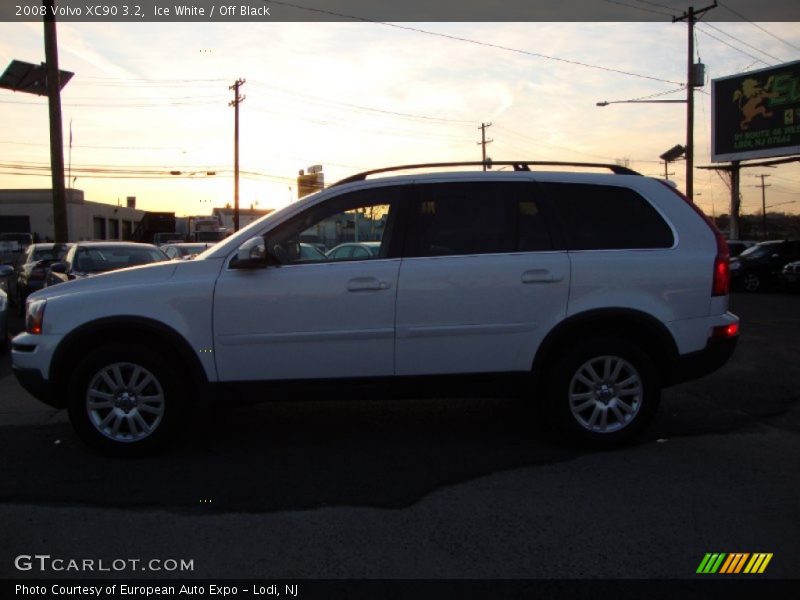 Ice White / Off Black 2008 Volvo XC90 3.2