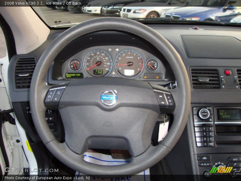 Ice White / Off Black 2008 Volvo XC90 3.2