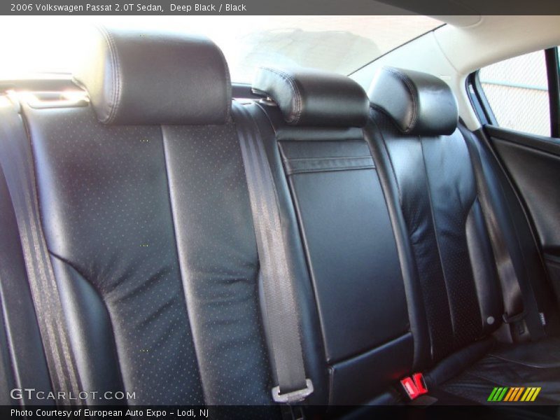 Deep Black / Black 2006 Volkswagen Passat 2.0T Sedan