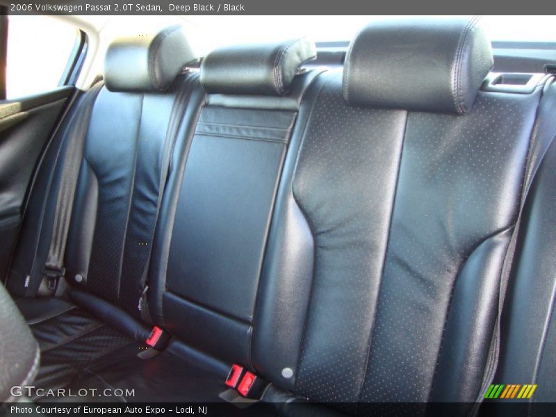 Deep Black / Black 2006 Volkswagen Passat 2.0T Sedan