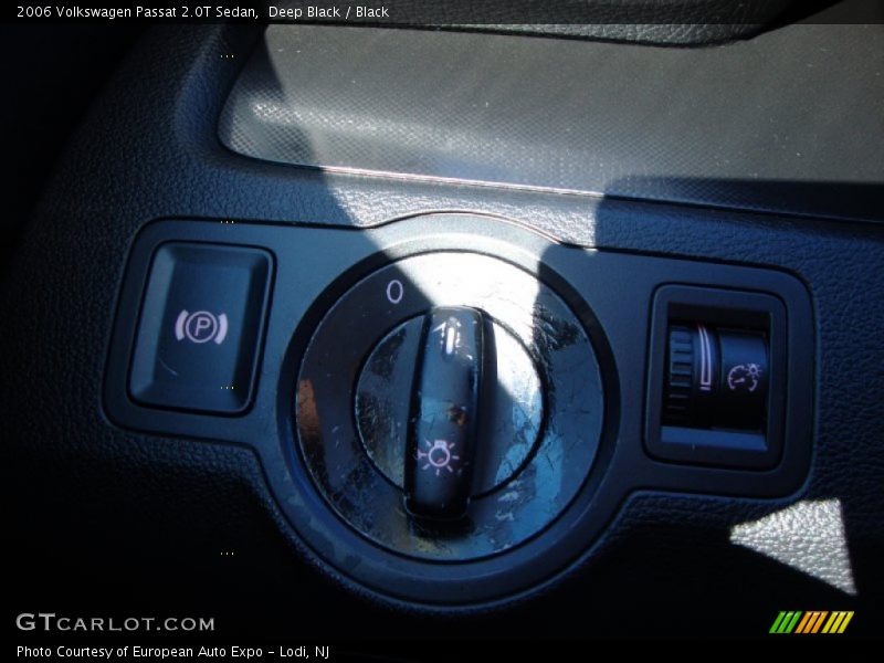 Deep Black / Black 2006 Volkswagen Passat 2.0T Sedan