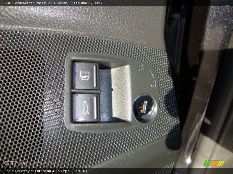 Deep Black / Black 2006 Volkswagen Passat 2.0T Sedan