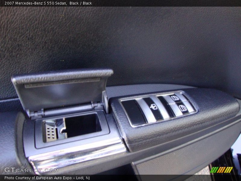 Black / Black 2007 Mercedes-Benz S 550 Sedan