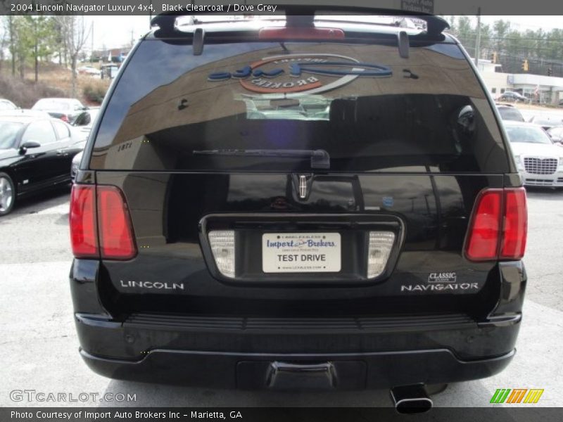 Black Clearcoat / Dove Grey 2004 Lincoln Navigator Luxury 4x4