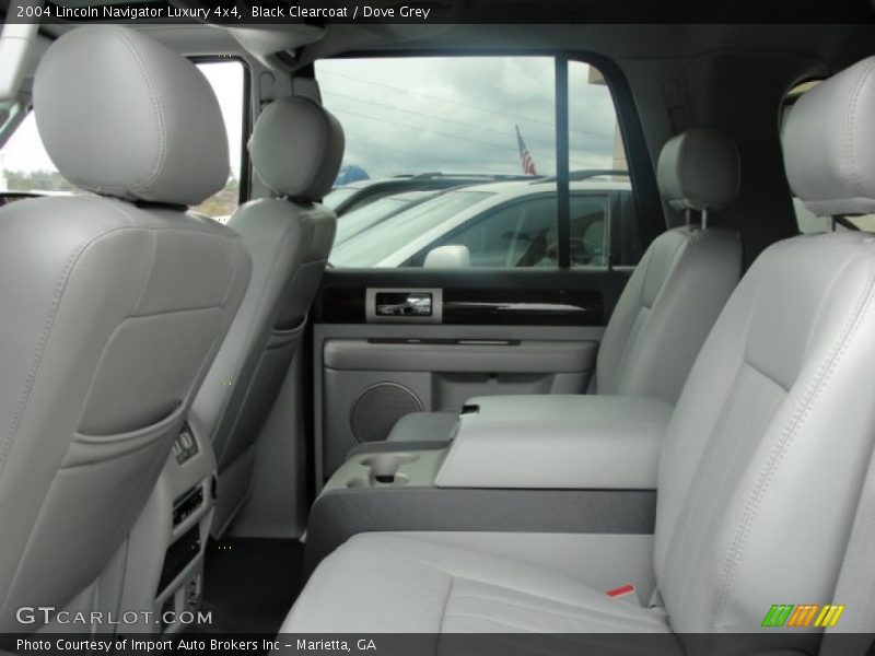 Black Clearcoat / Dove Grey 2004 Lincoln Navigator Luxury 4x4