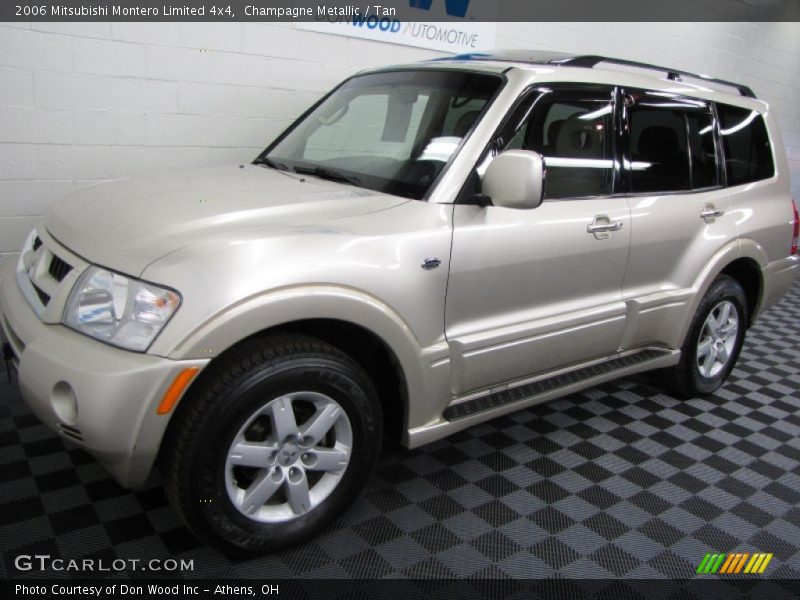 Champagne Metallic / Tan 2006 Mitsubishi Montero Limited 4x4