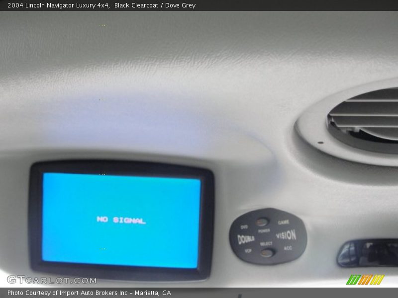 Black Clearcoat / Dove Grey 2004 Lincoln Navigator Luxury 4x4