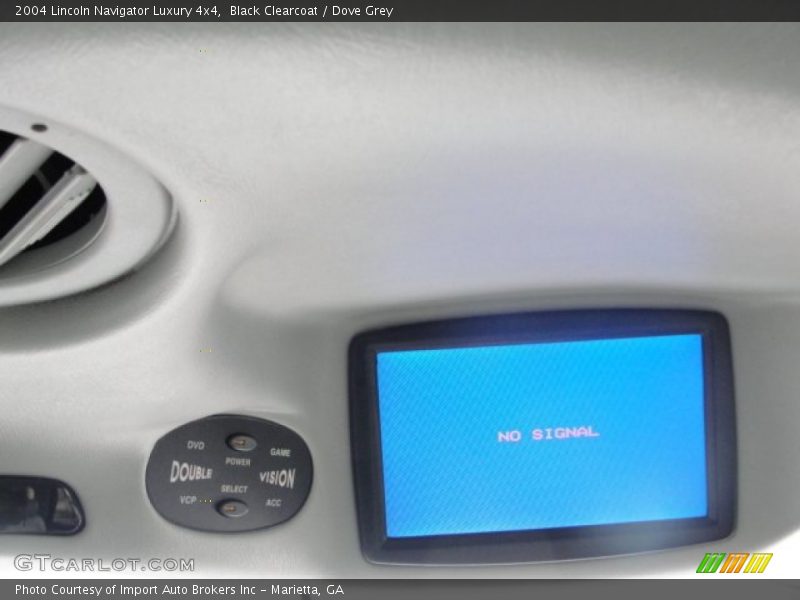 Black Clearcoat / Dove Grey 2004 Lincoln Navigator Luxury 4x4